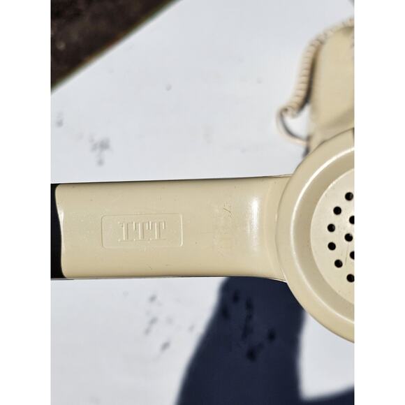 Vintage 1983 Brown ITT RJ11C 183499-103 Push Button Phone Fast Shipping - Picture 6 of 6